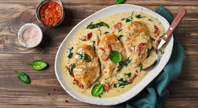 Cozido de Frango com Conhaque e Suco de Maçã