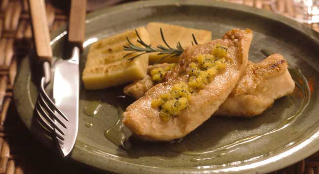 Frango Com Alecrim e Polenta