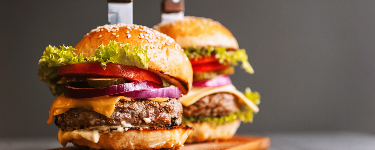 Como temperar hamburguer gourmet?