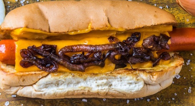 Hot Dog Cheddar com Cebola Caramelizada por Marcus Vinicius do Carmo Kuhl