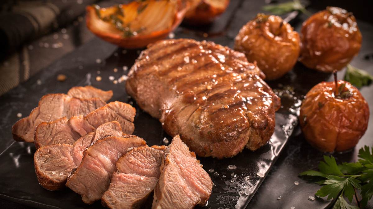 Ancho suíno ao chimichurri: eleve o nível do seu churrasco com esse corte