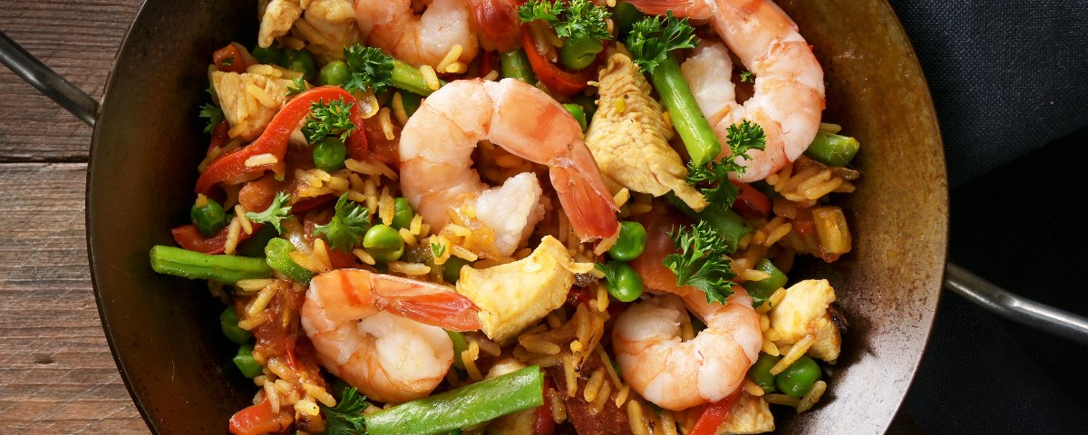 Paella de frutos do mar: 8 dicas para preparar a receita espanhola