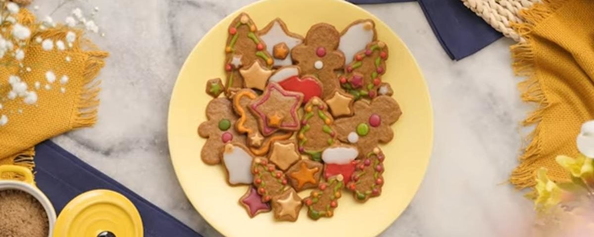 Biscoitos decorados, torta de limão e outras receitas de sobremesas fáceis para o Natal