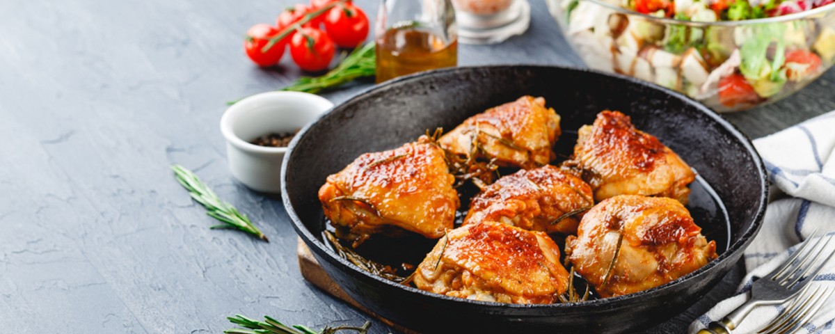 13 receitas com coxa de frango para preparar no almoço e jantar