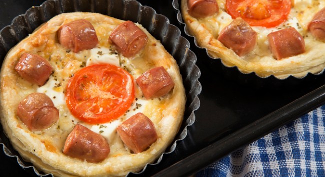 Mini Pizza Rápida de Queijo com Salsicha Seara