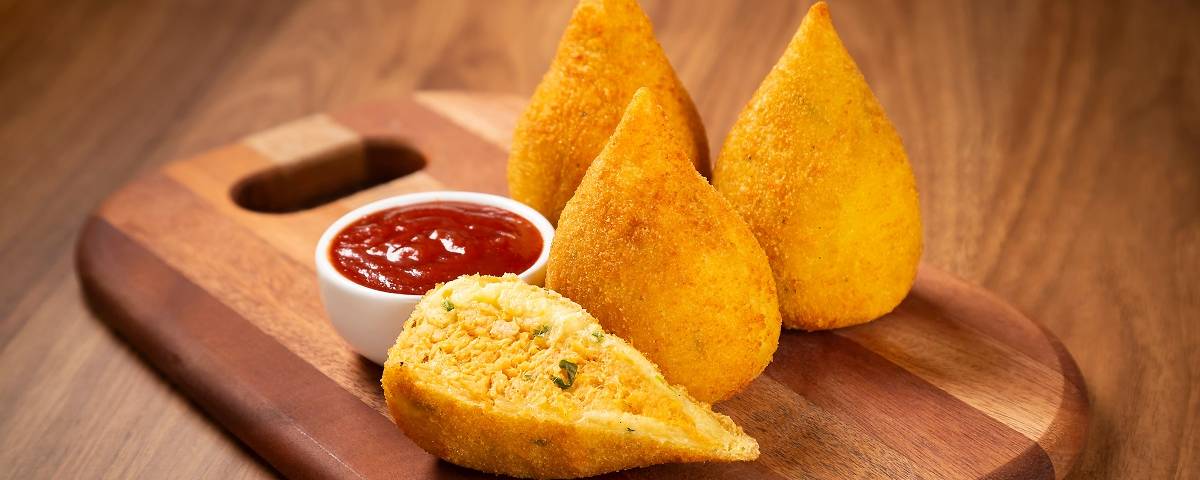 Coxinha de frango fácil de fazer: aprenda a receita de dar água na boca