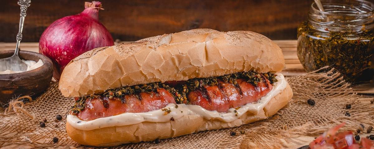 Pão com linguiça: 7 formas diferentes de preparar o sanduíche artesanal