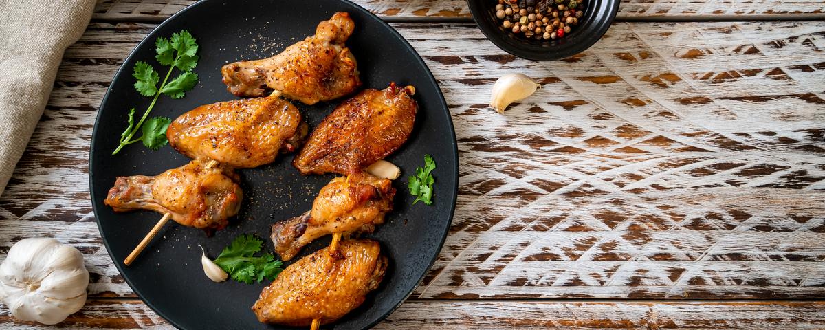 Frango a passarinho cozido na panela de pressão: confira dicas para o preparo!