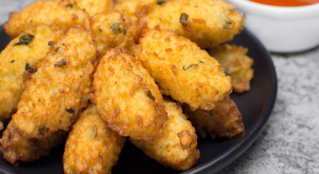 Bolinho de Arroz com Carne Moída