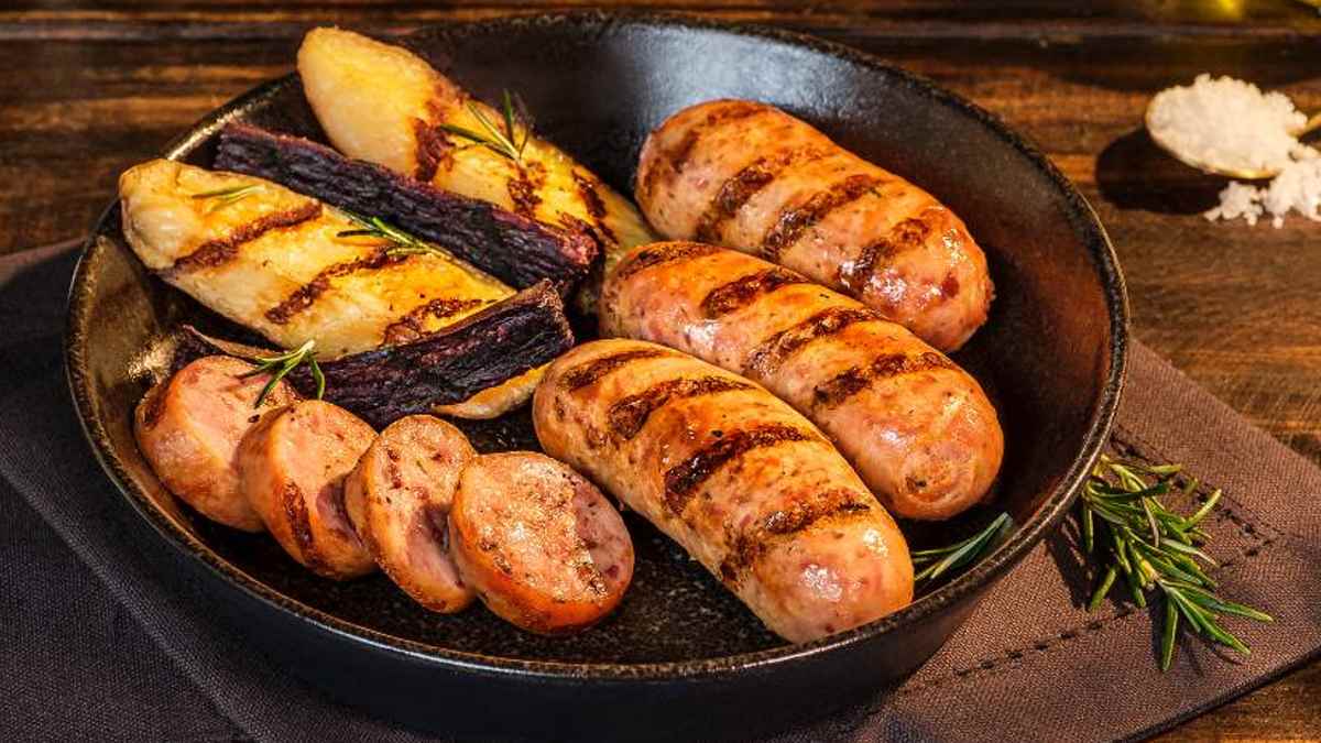 5 dicas para fazer linguiça de churrasco suculenta na brasa