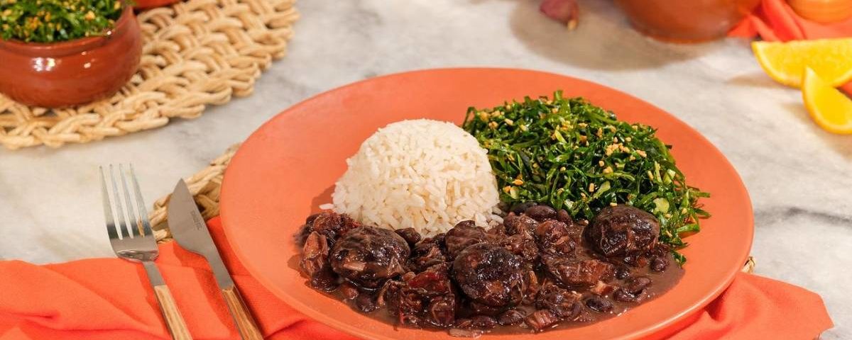 Top 10 acompanhamentos para feijoada