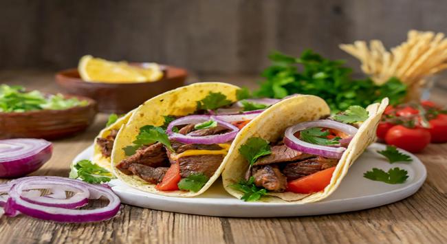 Tacos de Picanha com Salsinha Fresca