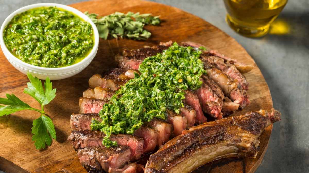 Molhos para churrasco: 5 receitas para elevar o sabor da carne