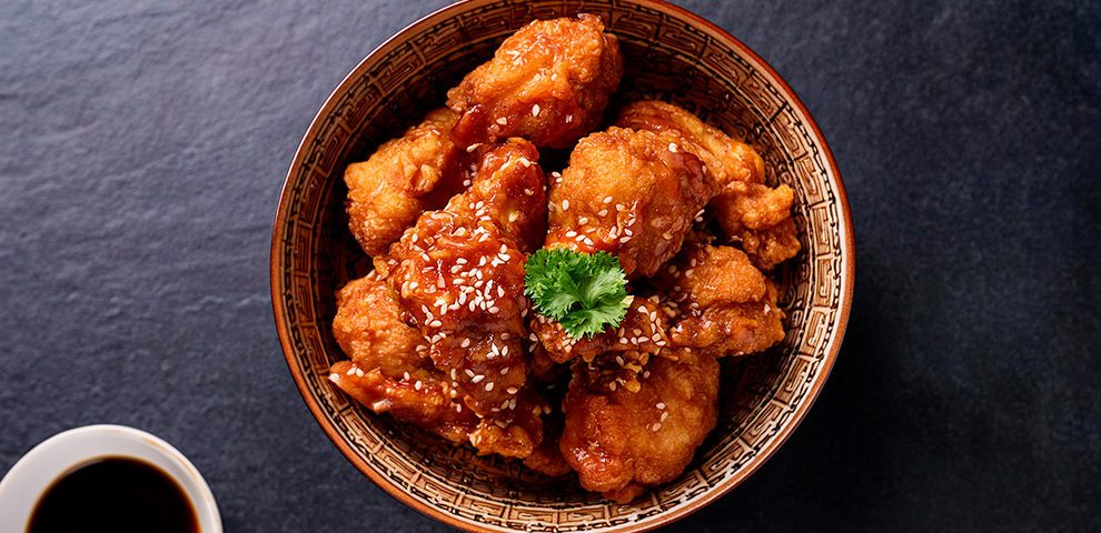 15 minutos para preparar esse frango japonês karaage