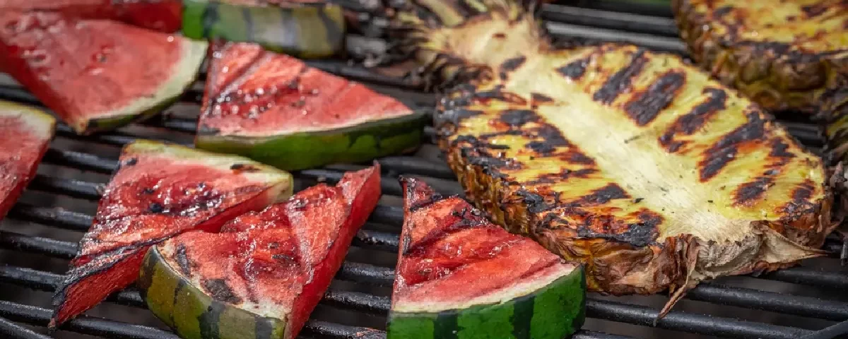 Qual fruta se gosta de usar no churrasco brasileiro? Dicas para incrementar o cardápio